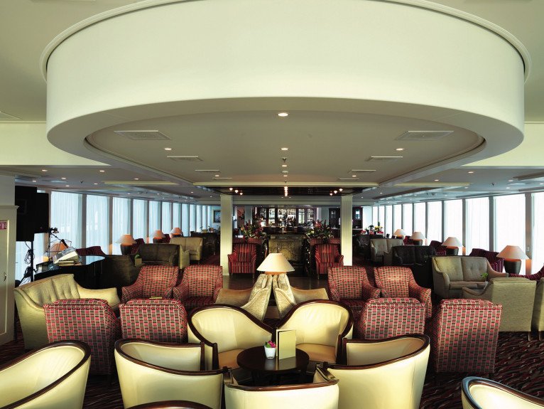 Main Lounge & Bar