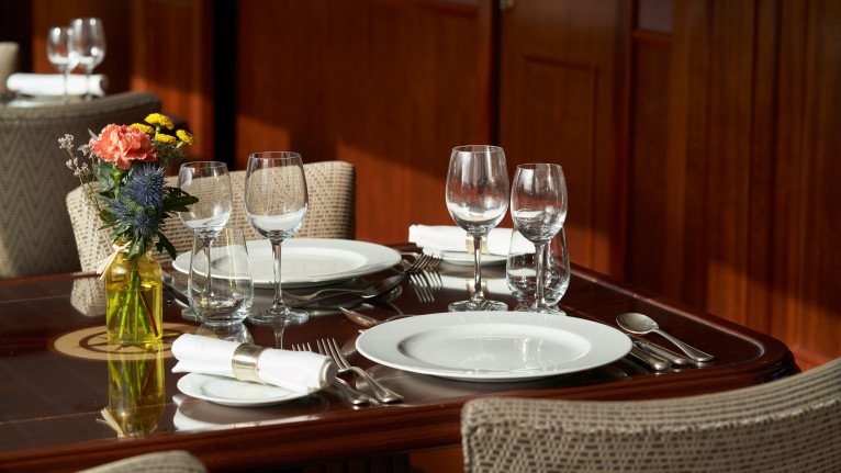 Glittering Gala Dinners on Lord of the Highlands
