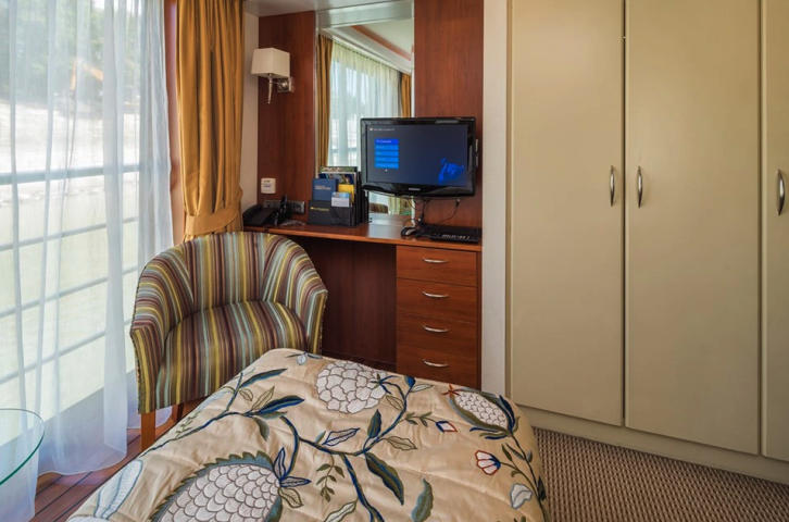 Single Cabin