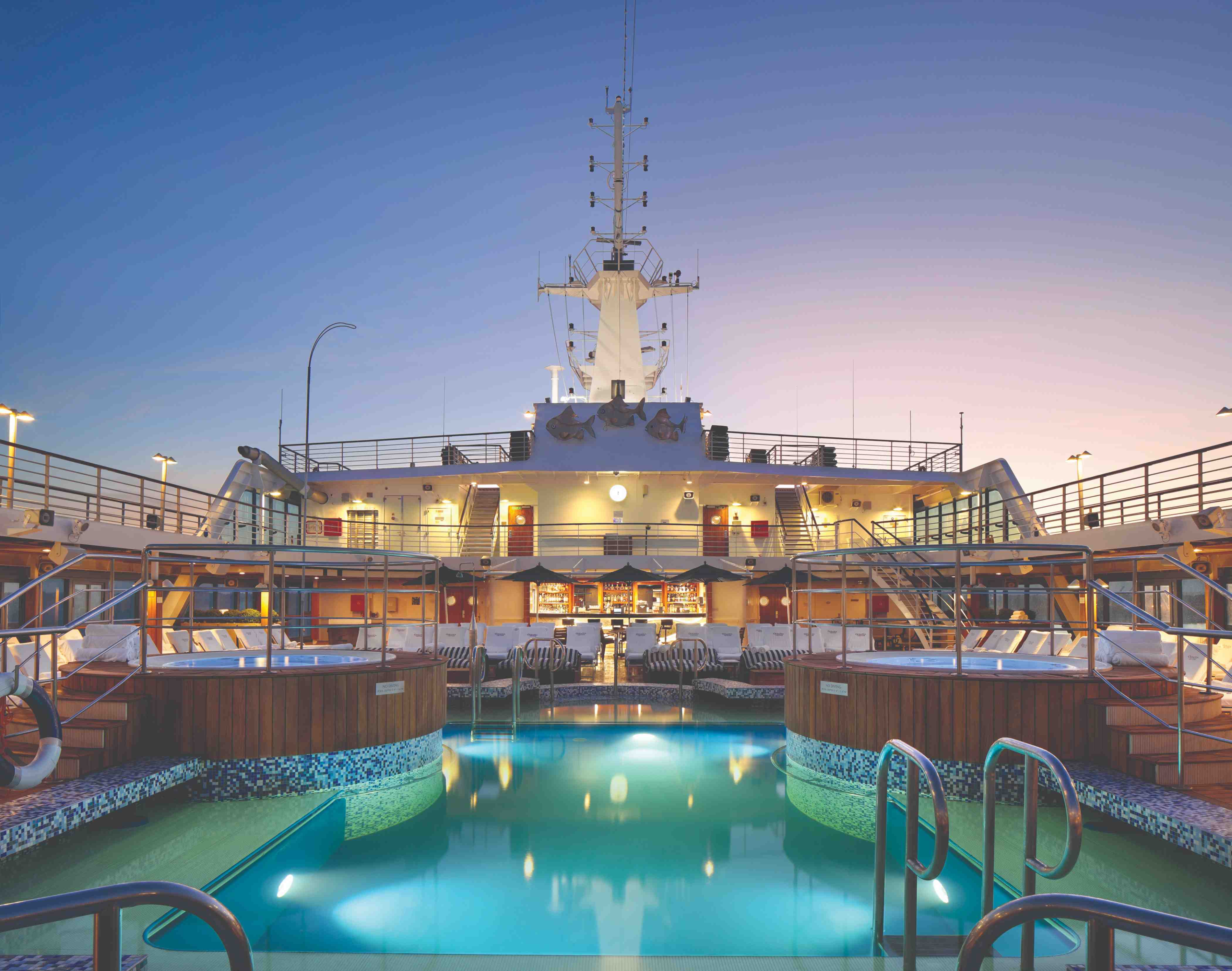 Pool Deck, Oceania
