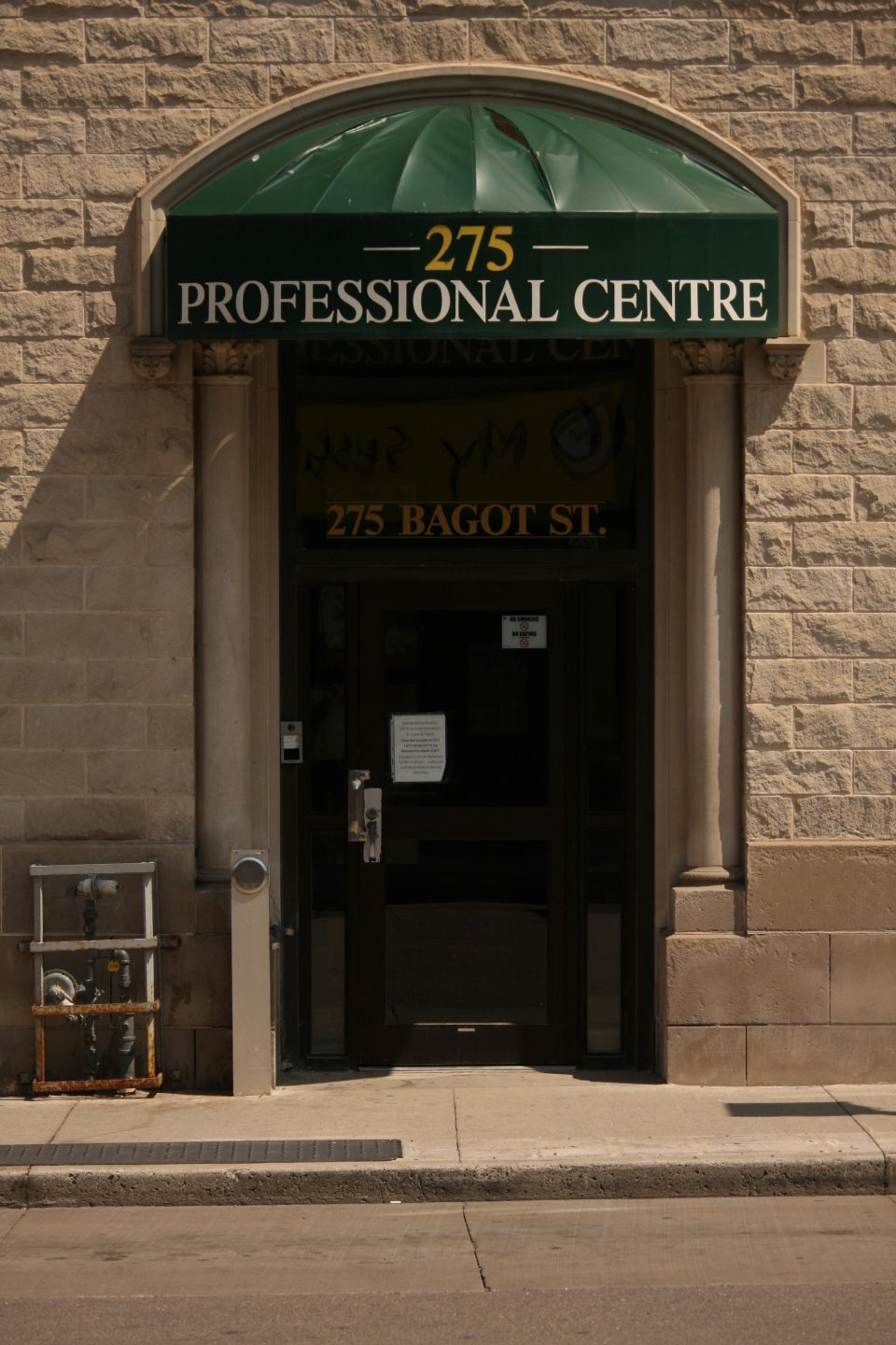 16 Image 16