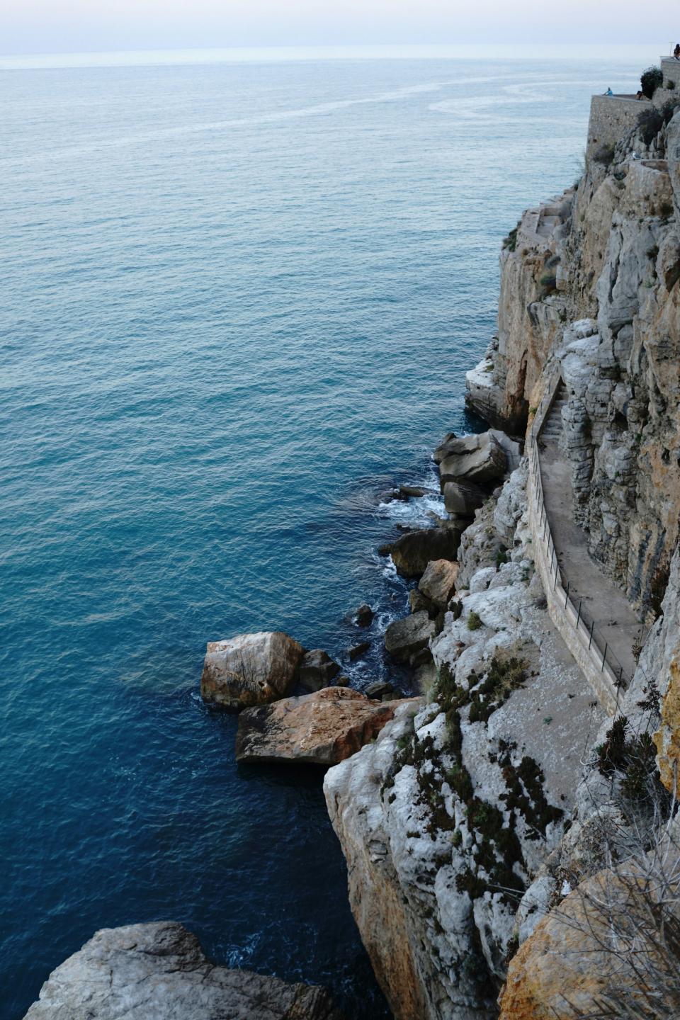16 Image 16