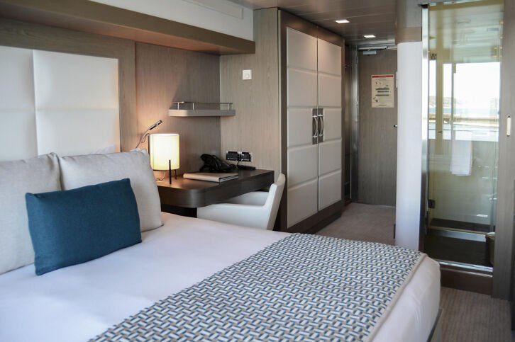 Prestige Suite cabin on L'Austral