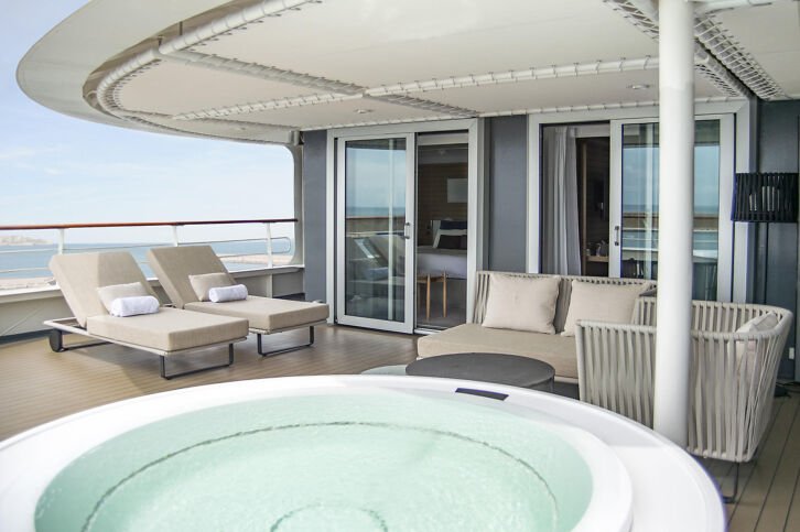 Owner's Suite cabin on Le Bellot