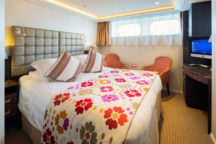 Category E Staterooms cabin on AmaSofia